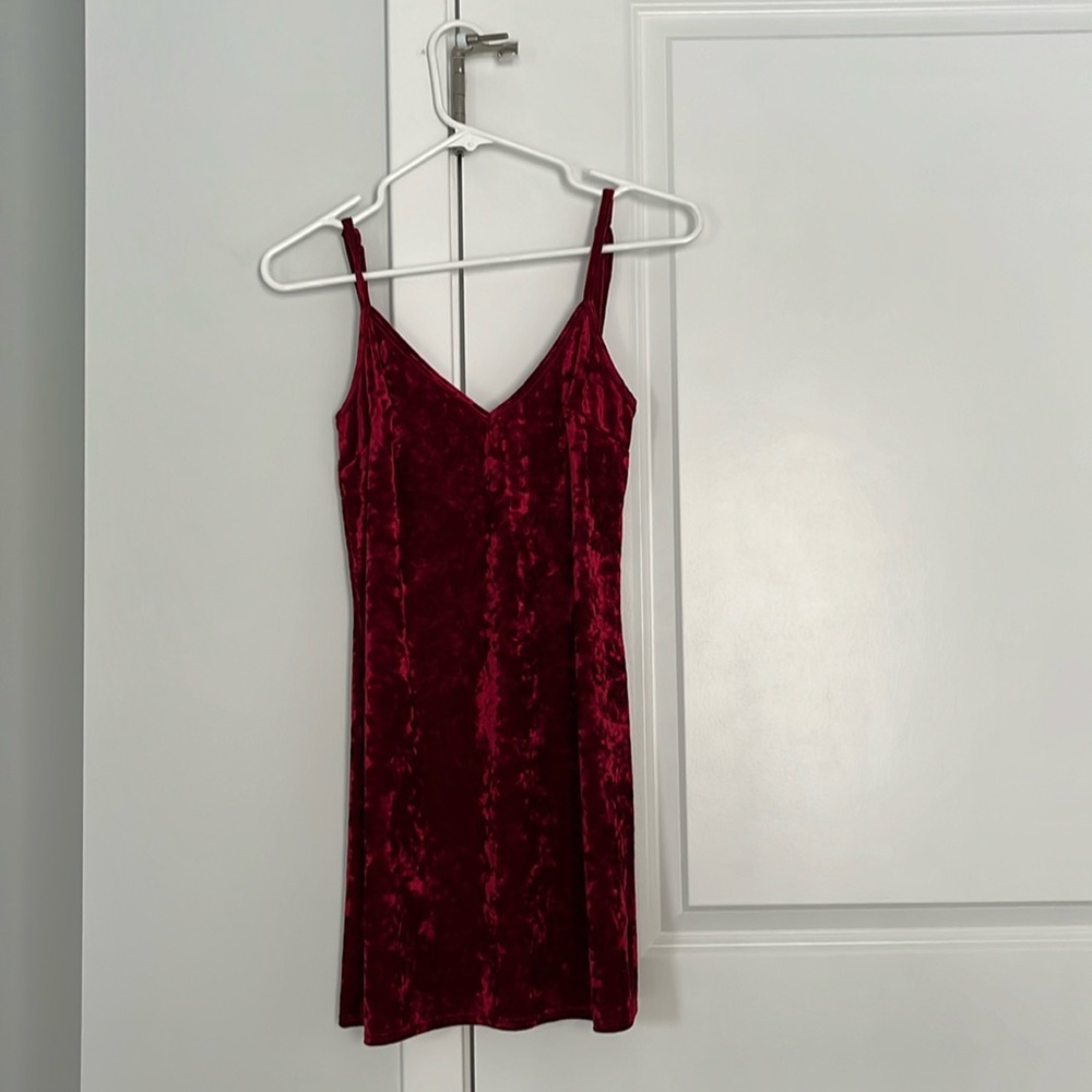 ModCloth crushed velvet mini dress